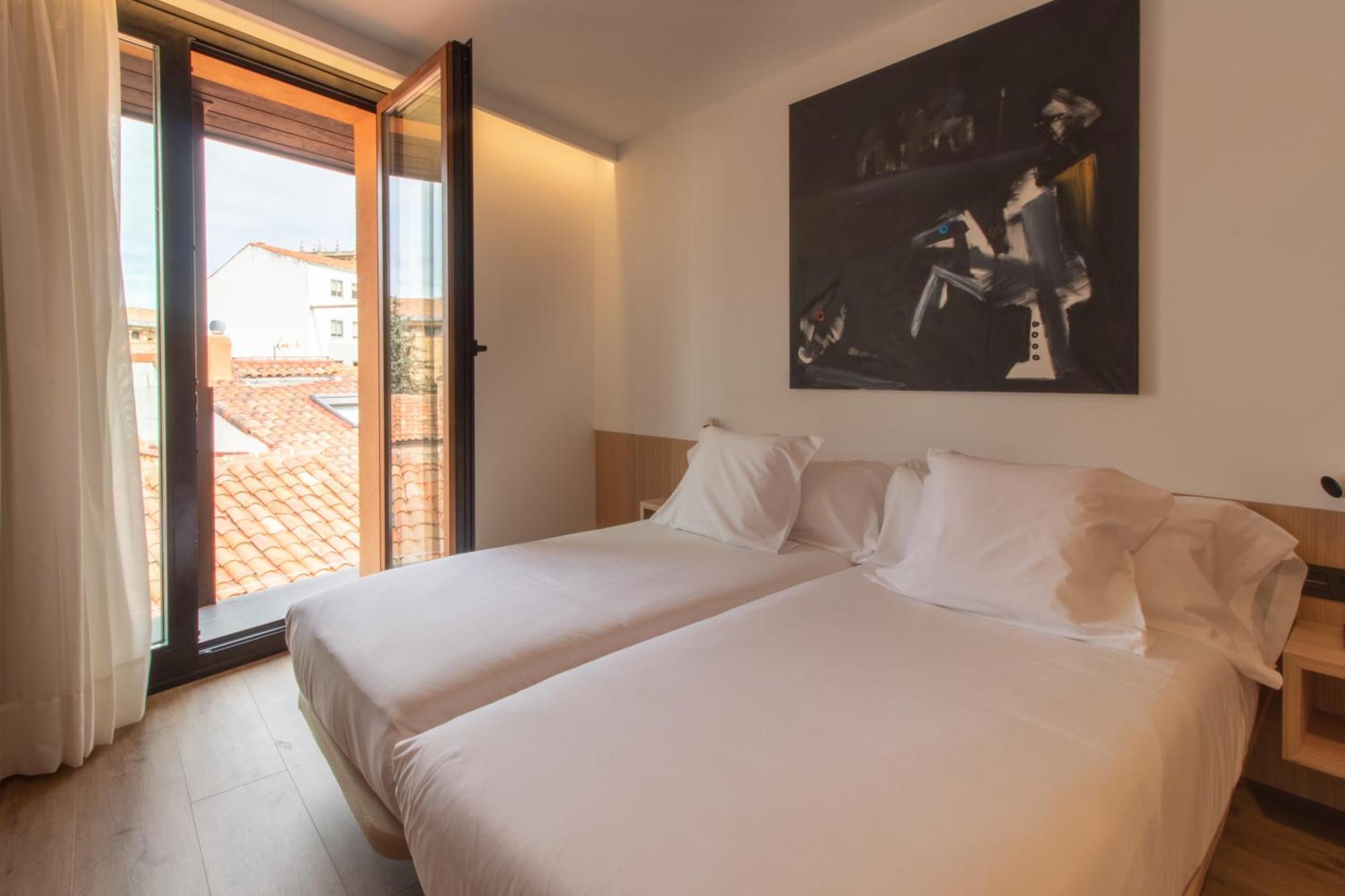 Hotel Cortabitarte Soria Exterior photo